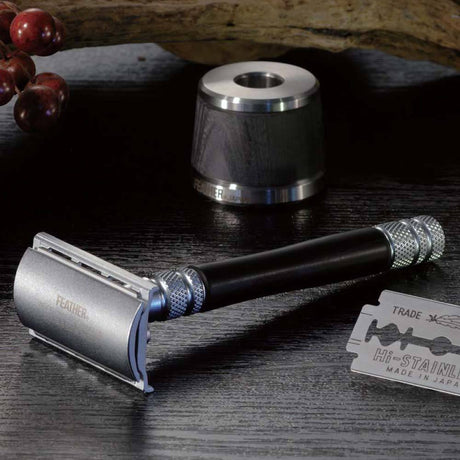 Feather_Wood_Handle_Stainless_Safety_Razor_with_Stand_-_3_S08E189PF36Q.jpg