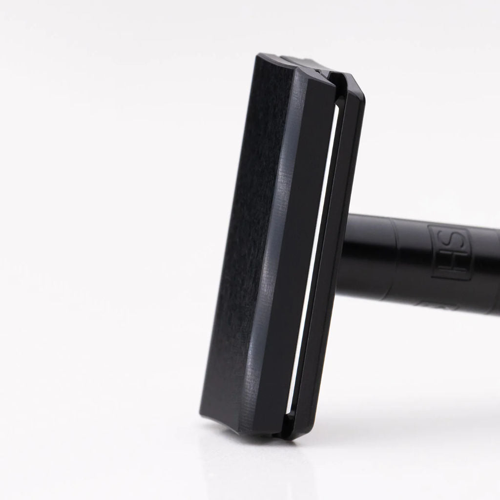 Henson AL13-M Safety Razor (Jet Black) - 4.jpg