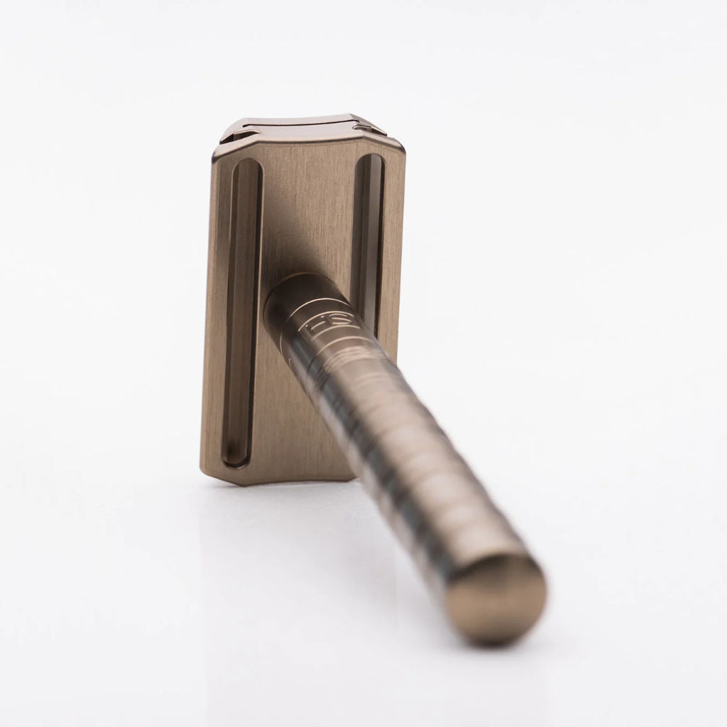 Henson AL13 Safety Razor (Tan) - 3.jpg