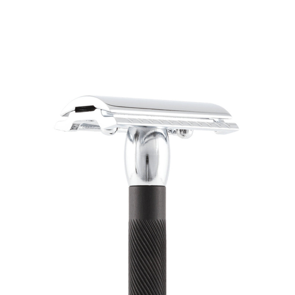 Merkur_30C_DE_Safety_Razor__closed_comb__-_3.jpg