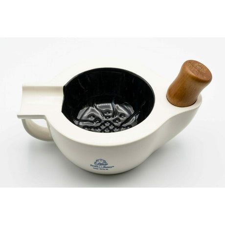Pereira_Shavery_Ceramic_Shaving_Scuttle_Bowl__keeps_lather_warm__-_2.jpg